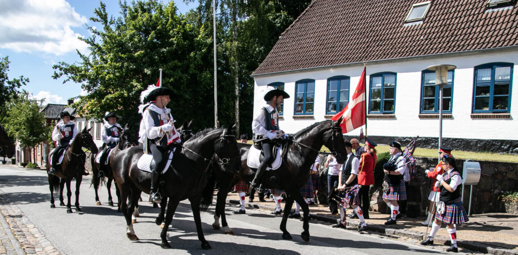 Rytteroptog gennem Broager © SønderborgNYT