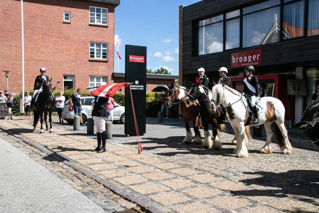 Rytteroptog gennem Broager © SønderborgNYT