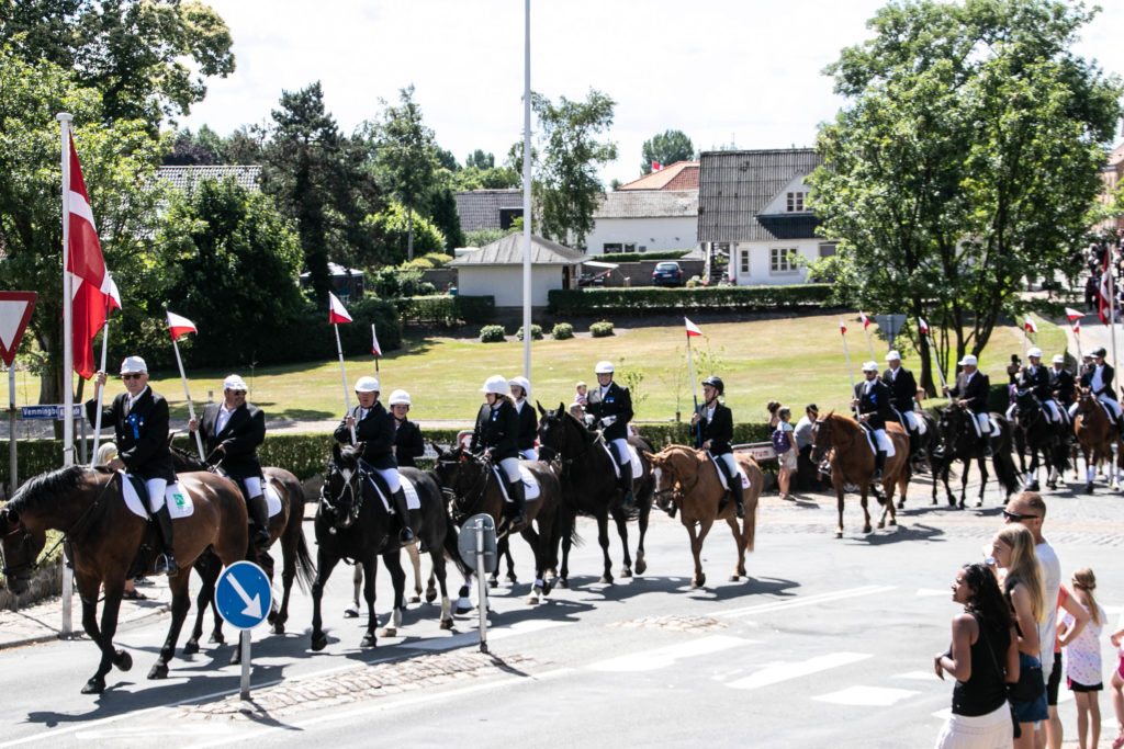 Rytteroptog gennem Broager © SønderborgNYT