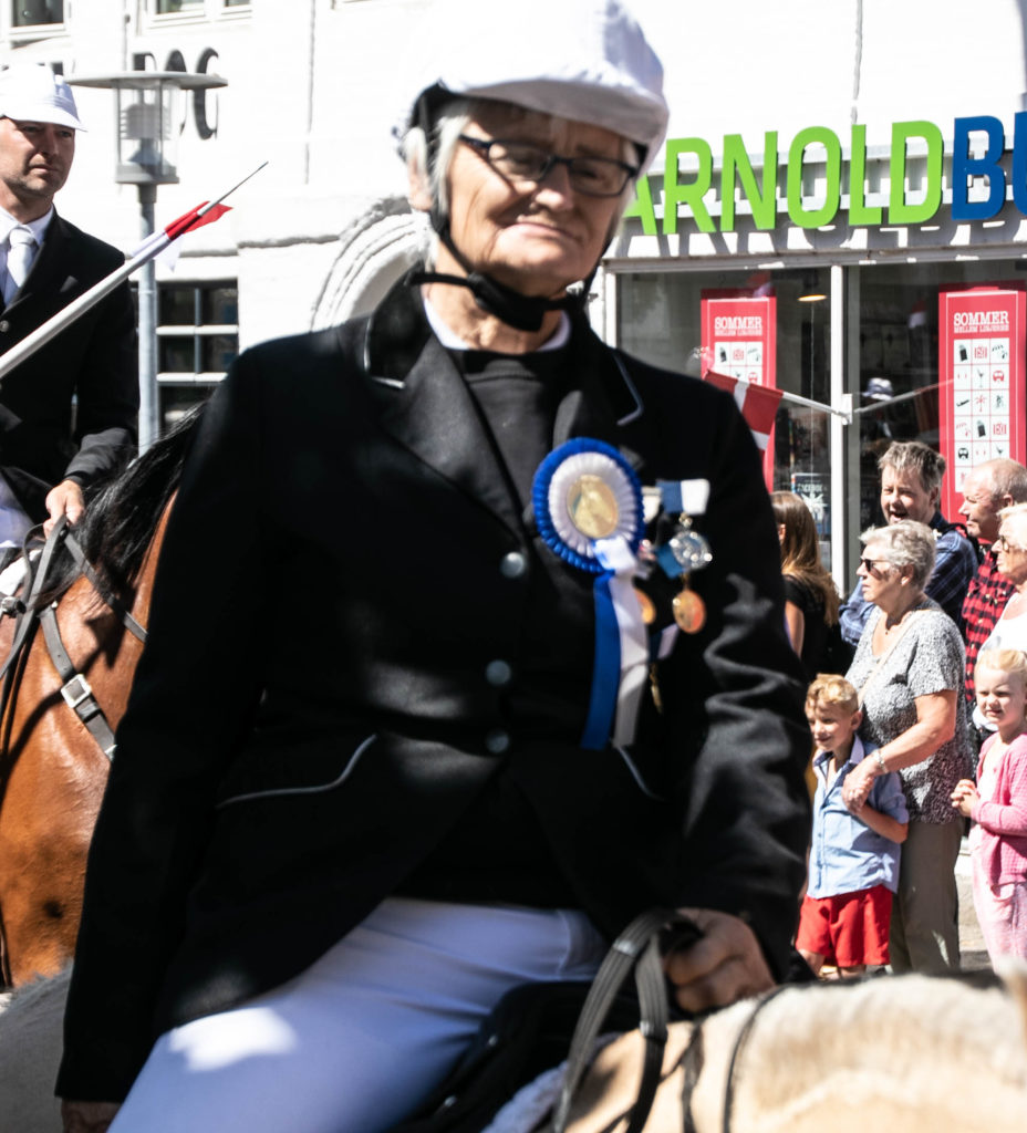 Ryttere og musik gennem byen © SønderborgNYT