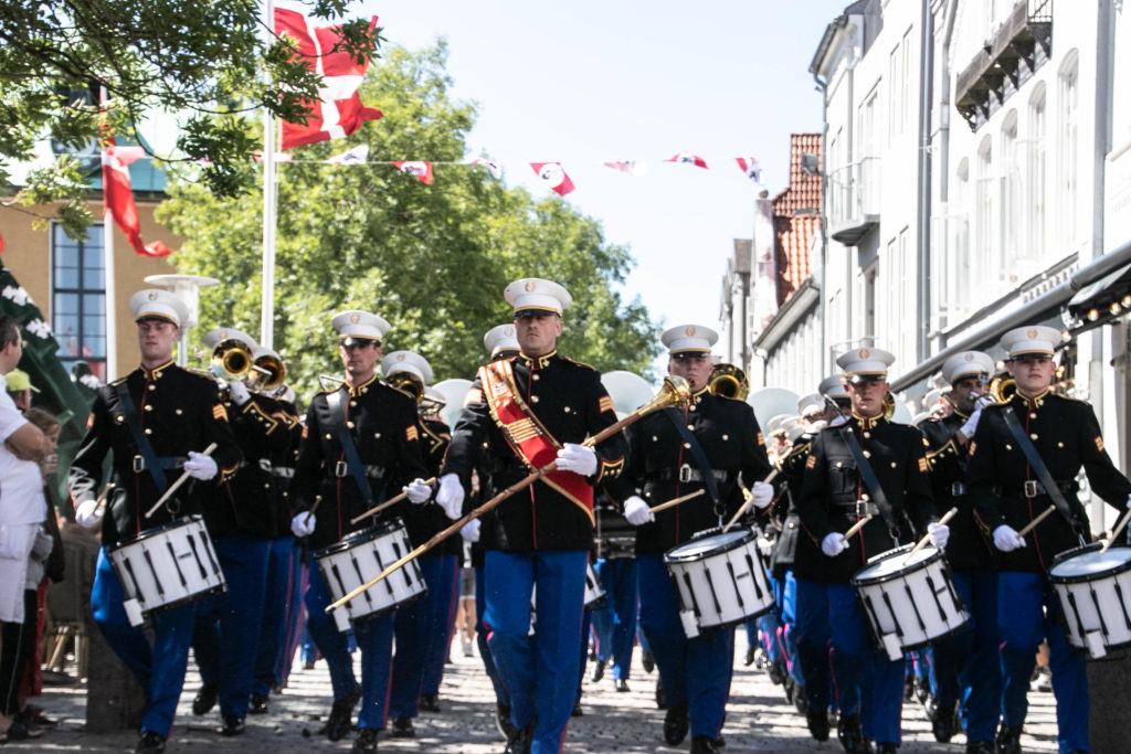 Ryttere og musik gennem byen © SønderborgNYT