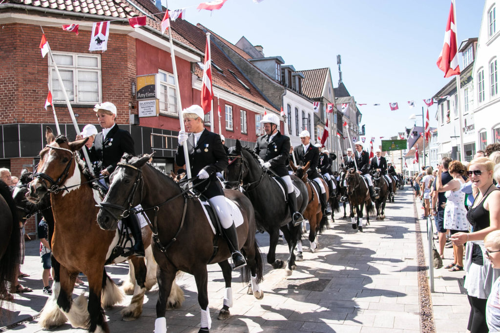 Søndagens rytteroptog © Sønderborgnyt