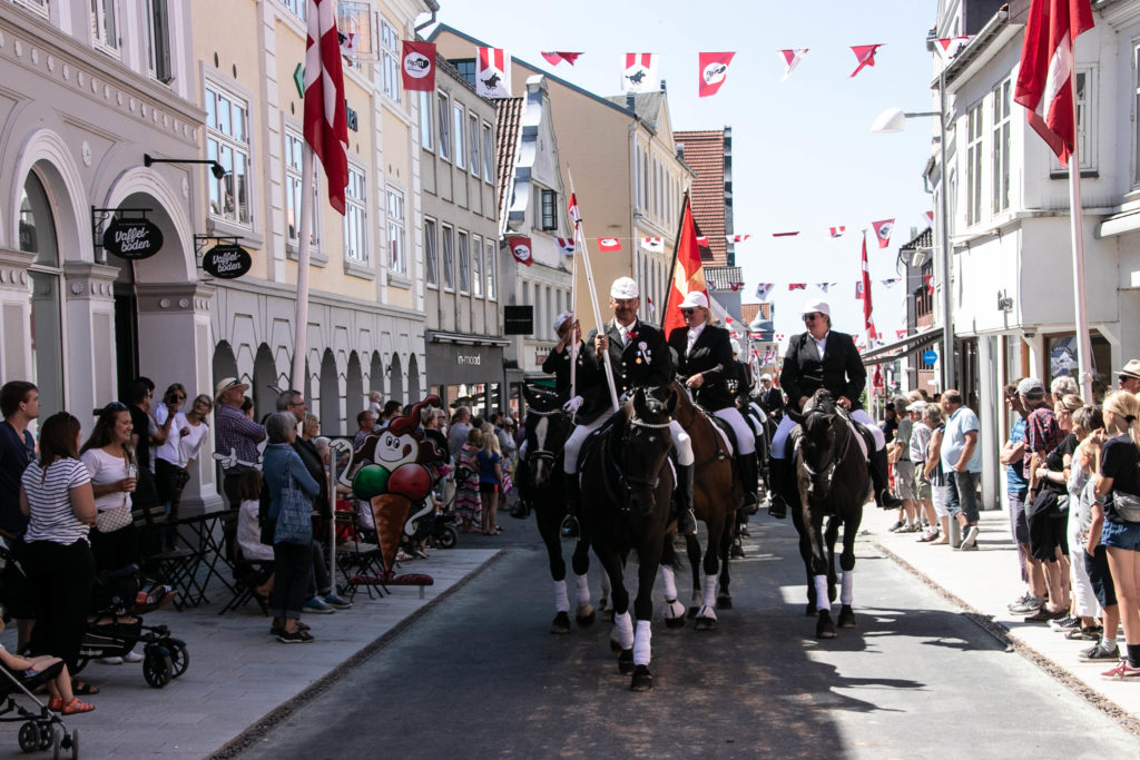 Søndagens rytteroptog © Sønderborgnyt