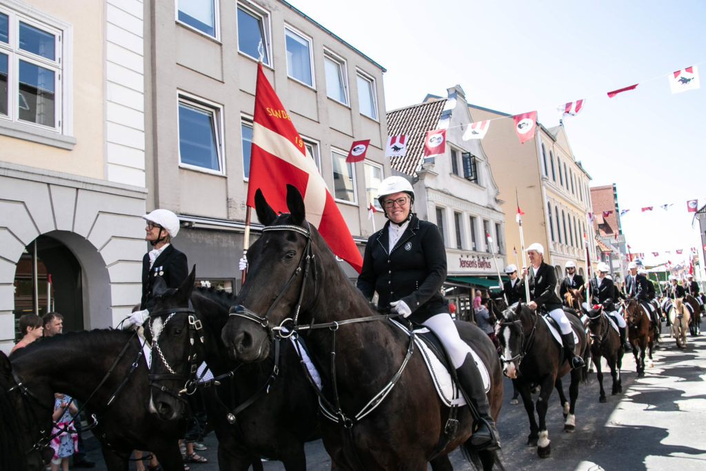 Søndagens rytteroptog © Sønderborgnyt