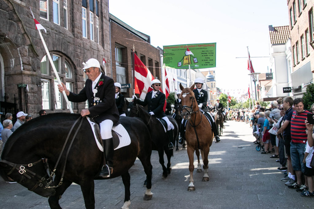 Søndagens rytteroptog © Sønderborgnyt