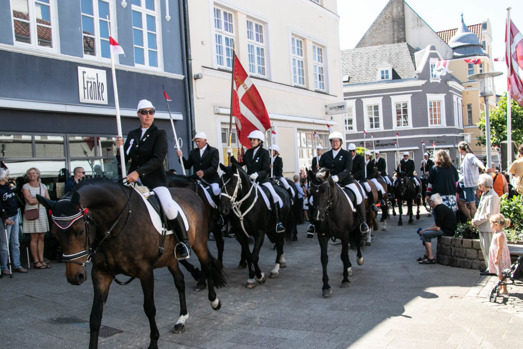 Søndagens rytteroptog © Sønderborgnyt