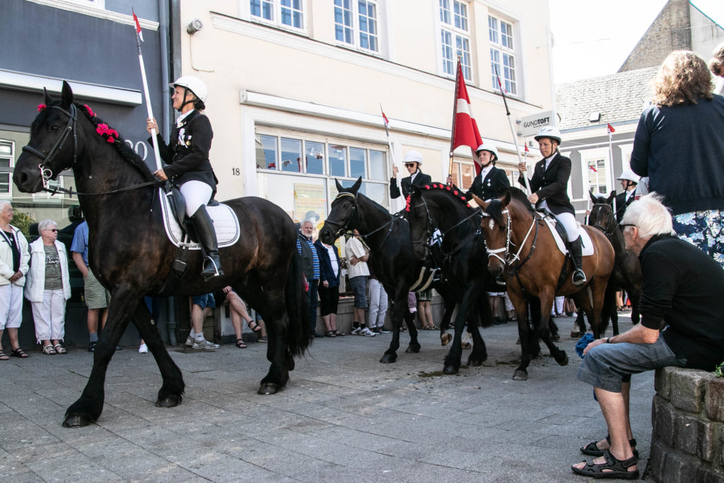Søndagens rytteroptog © Sønderborgnyt