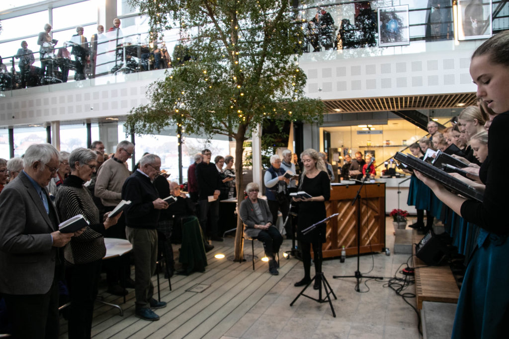 Kor- og fællessang © SønderborgNYT