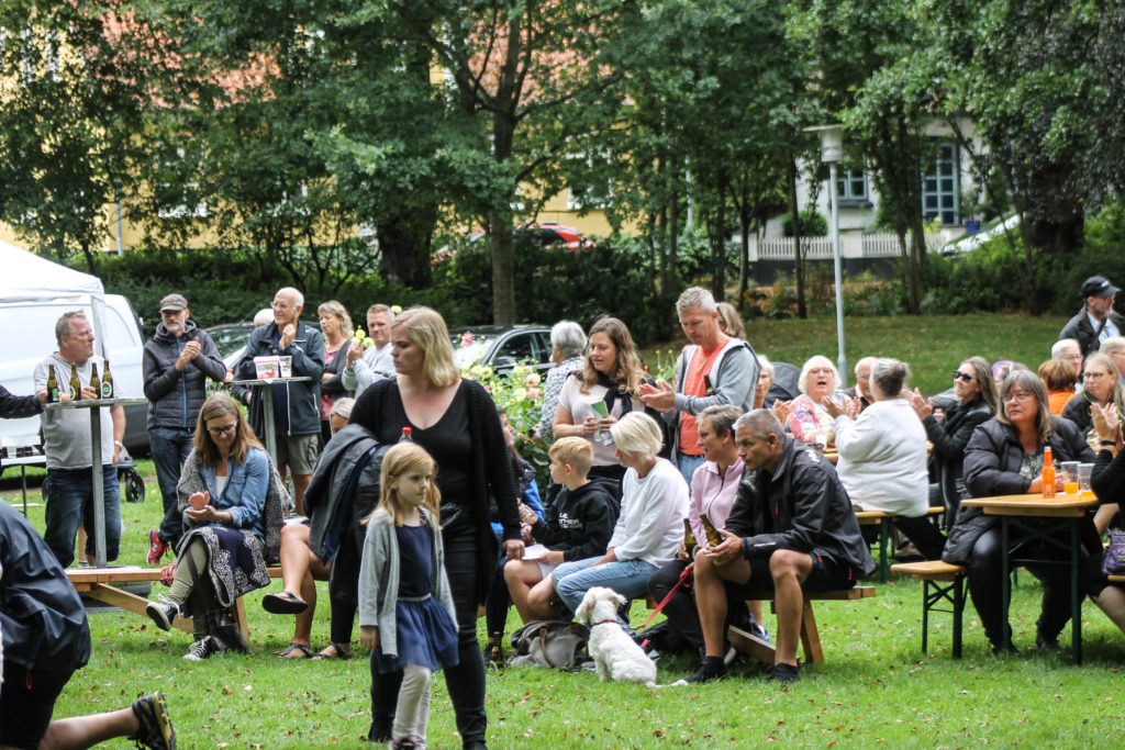Parkunderholdning – Foto: Torben Sievertsen