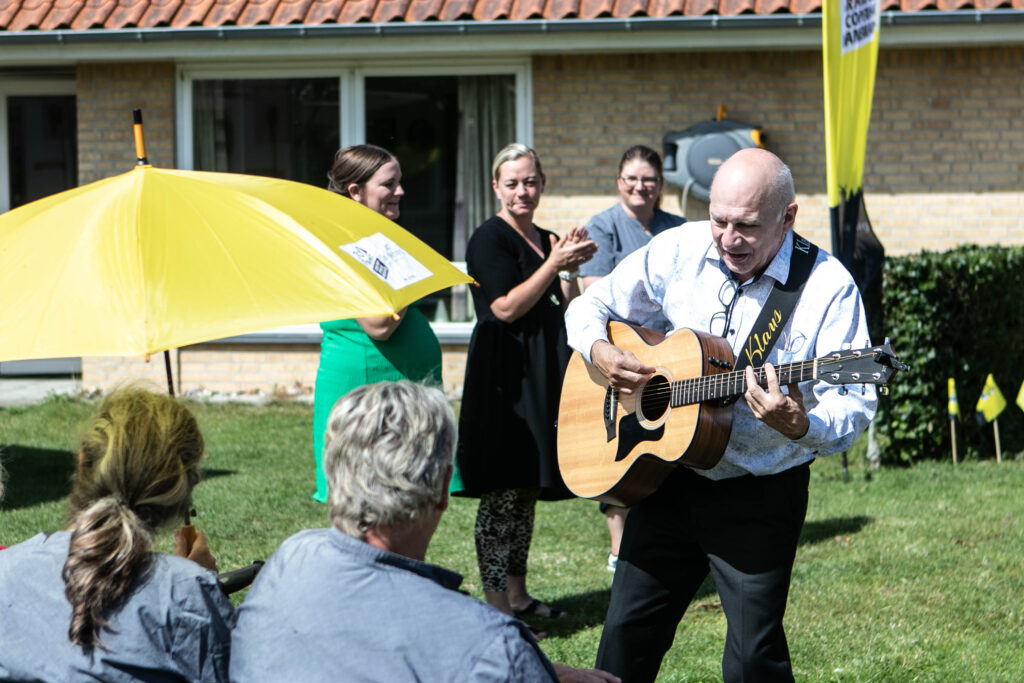 Gul fest. Foto: Ole Kæhler