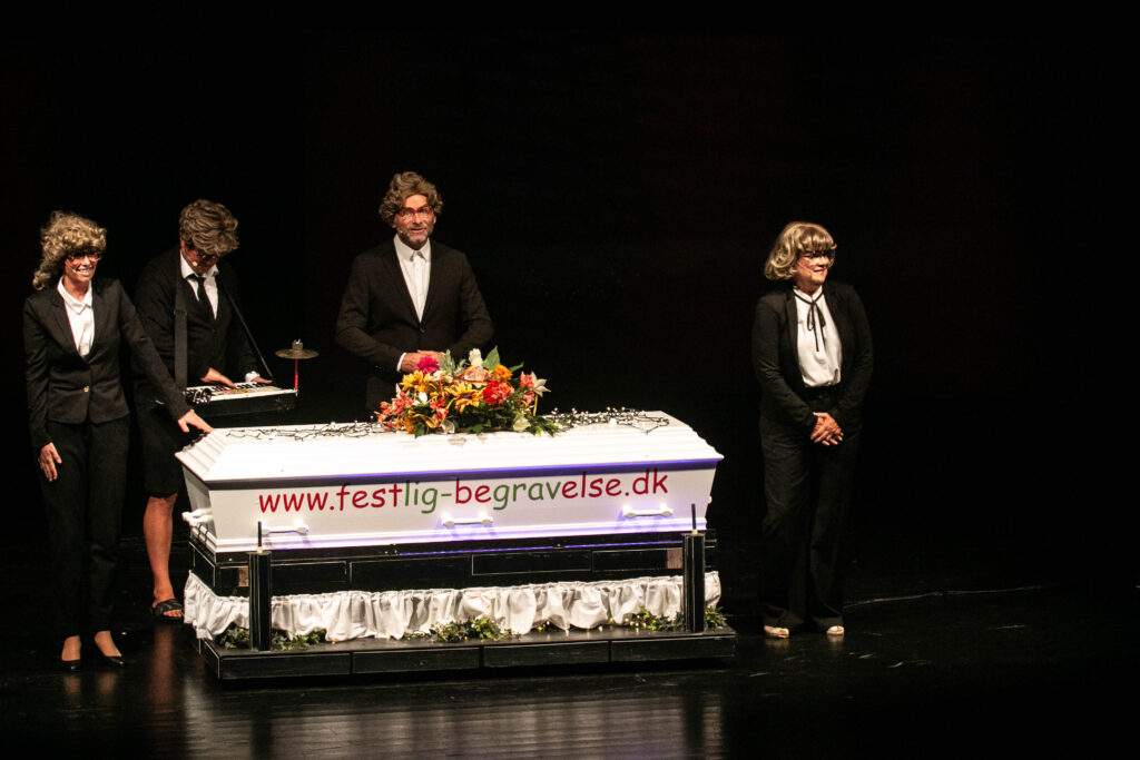Sønderborgs Revy Show. Foto: Ole Kæhler