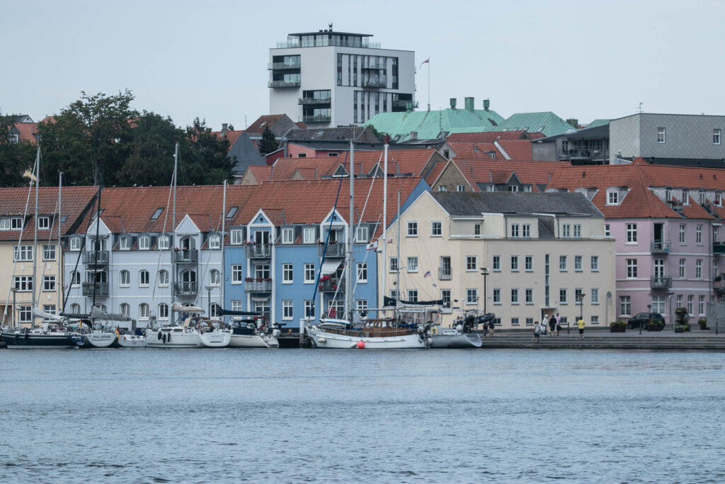 Vandkanten. Foto: Ole Kæhler