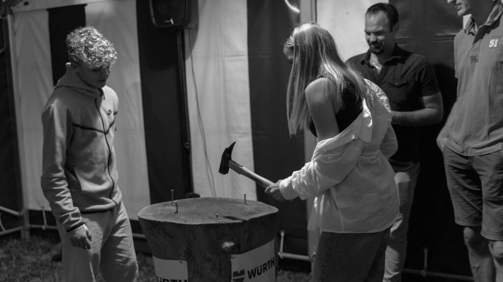 Fest på Kær. Foto: Bachs Foto