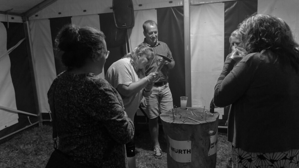 Fest på Kær. Foto: Bachs Foto