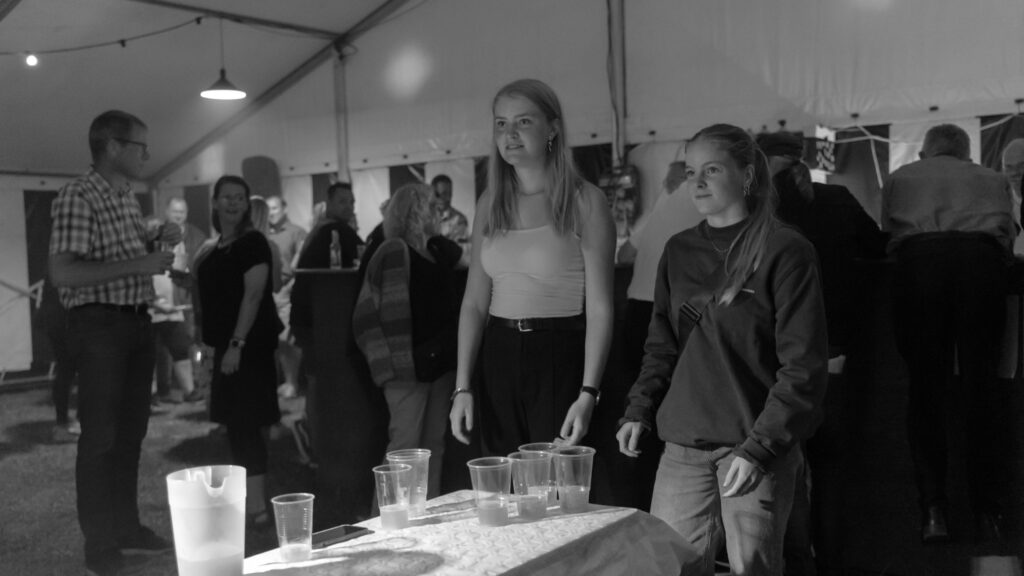 Fest på Kær. Foto: Bachs Foto