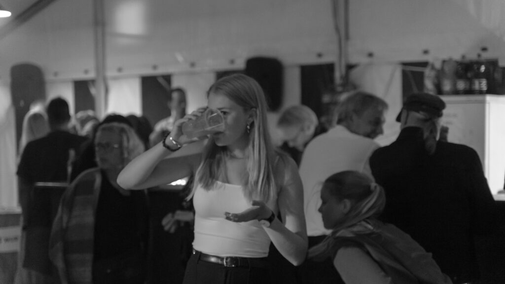 Fest på Kær. Foto: Bachs Foto