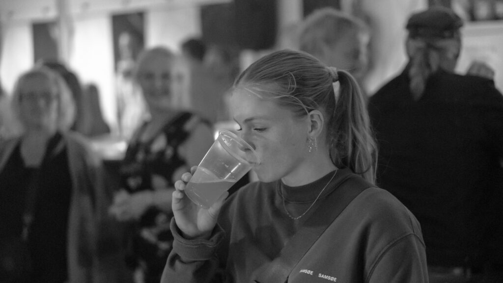Fest på Kær. Foto: Bachs Foto