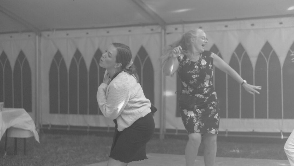 Fest på Kær. Foto: Bachs Foto