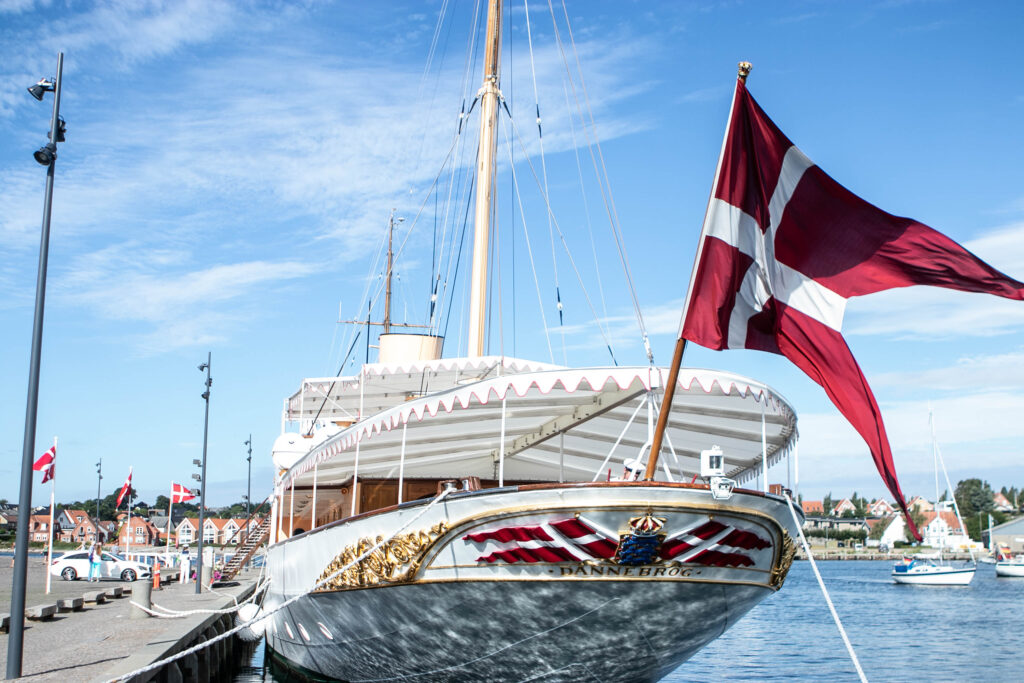 Dannebrog. Foto: Ole Kæhler
