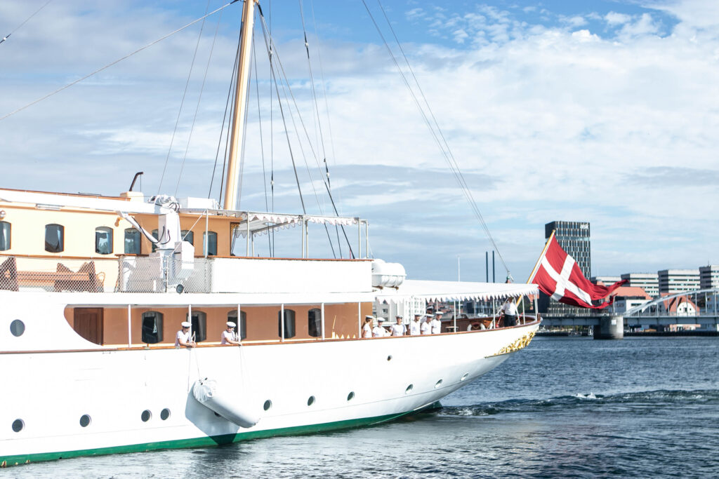 Dannebrog. Foto: Ole Kæhler