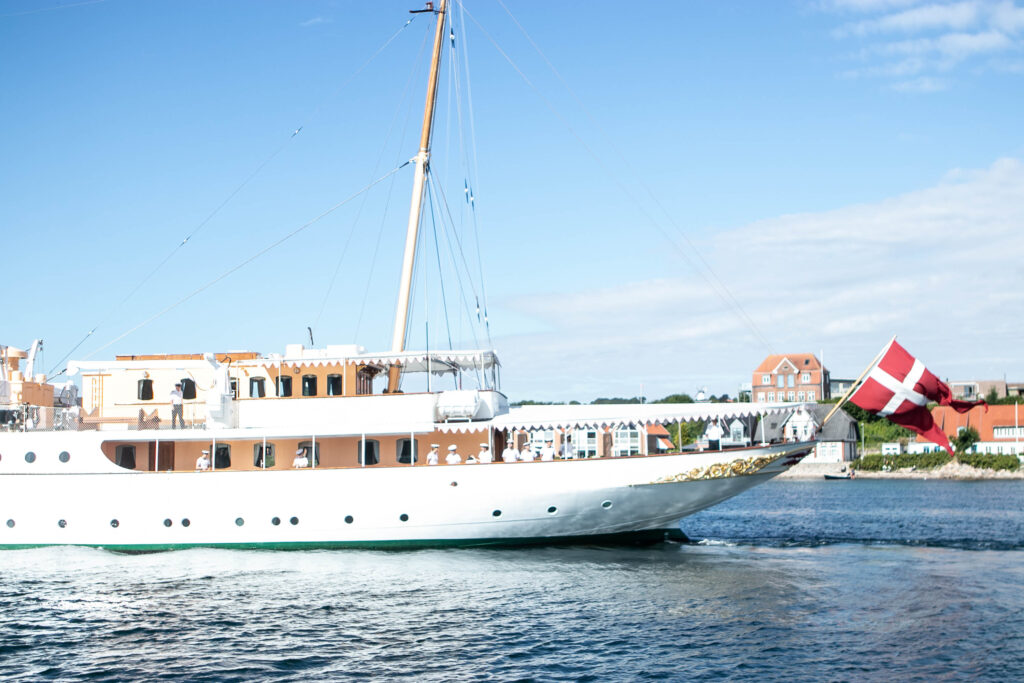 Dannebrog. Foto: Ole Kæhler