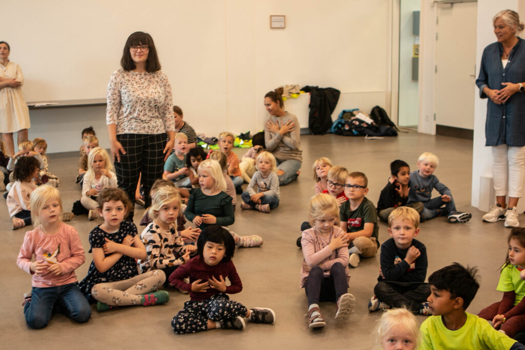 De små synger. Foto: Ole Kæhler