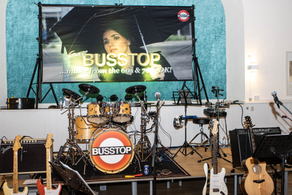 Busstop-koncert. Foto:Ole Kæhler