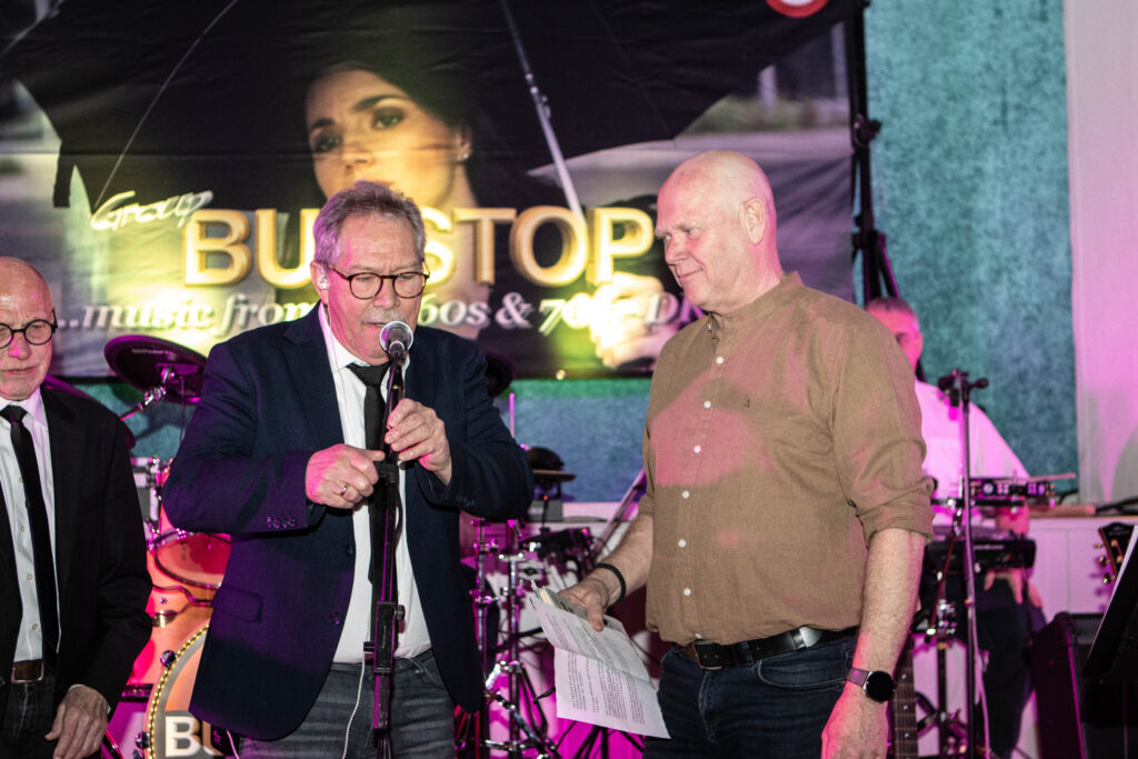 Busstop-koncert. Foto:Ole Kæhler