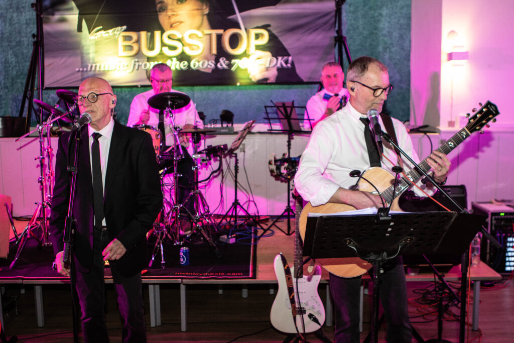 Busstop-koncert. Foto:Ole Kæhler