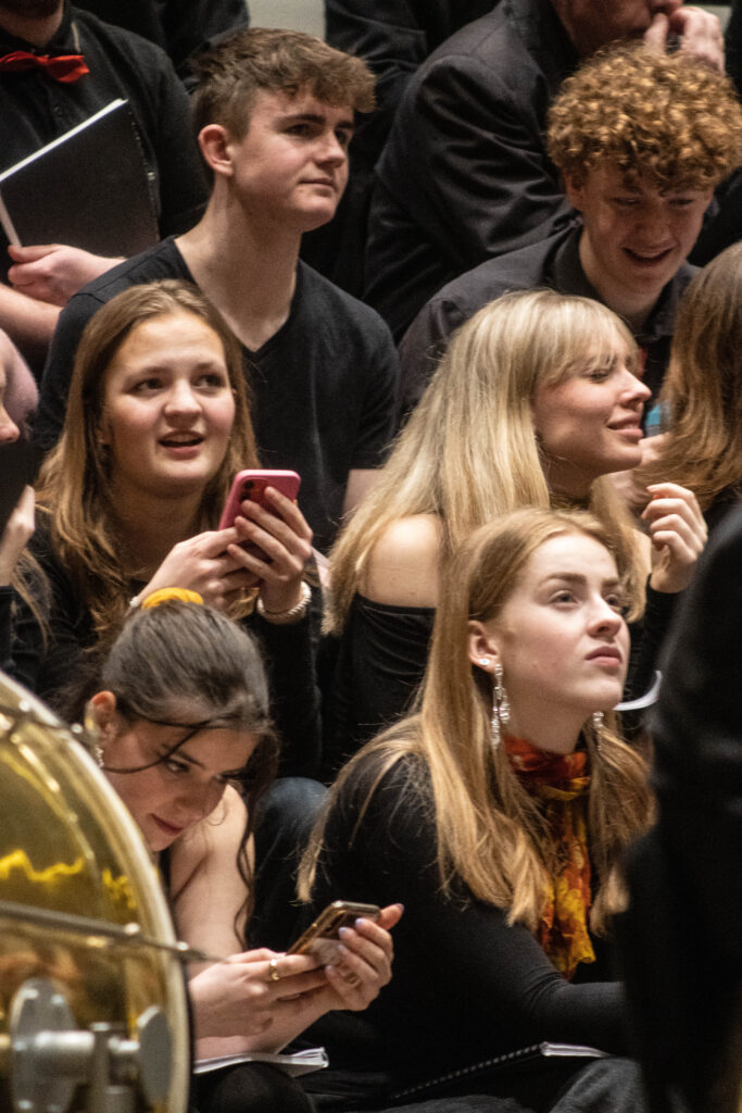 Kor & orkester. Foto: Ole Kæhler