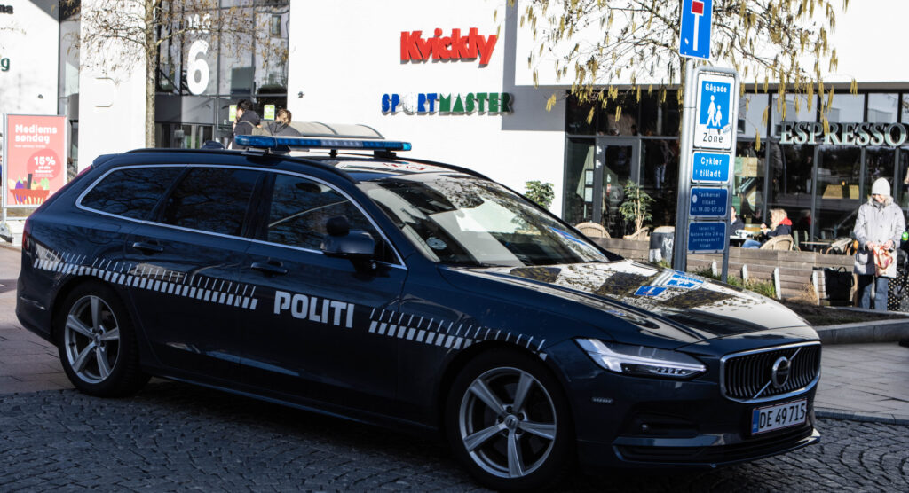 Politi i Borgen. Foto: Ole Kæhler