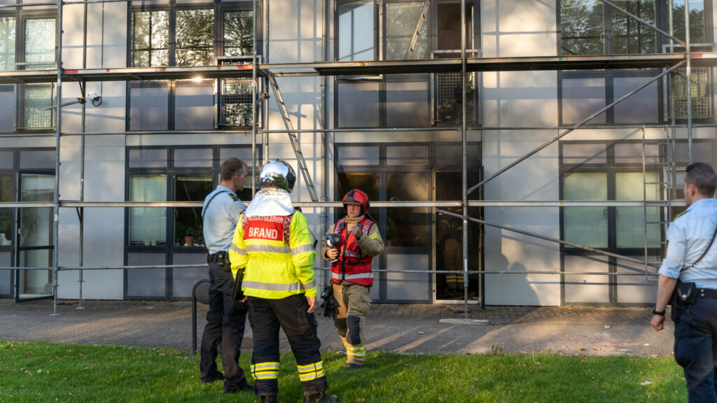 Kollegiebrand. Bachs FOTO