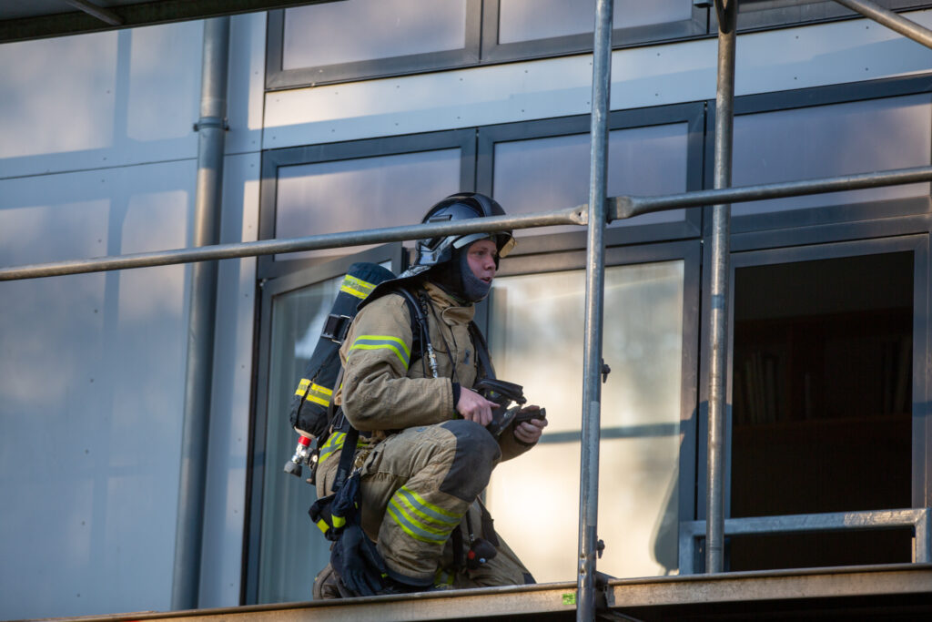 Kollegiebrand. Bachs FOTO