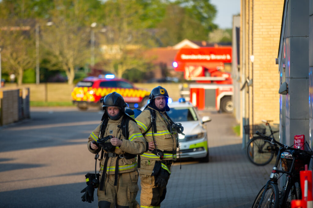 Kollegiebrand. Bachs FOTO