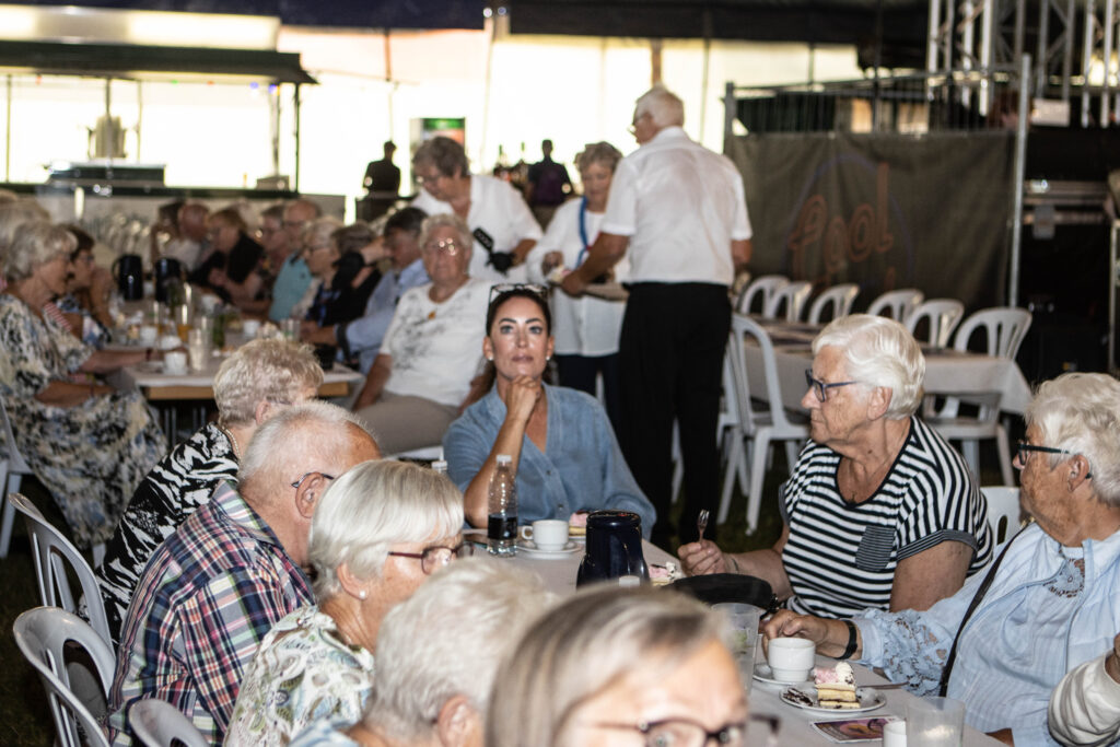Ældrehygge. Foto: Bachs FOTO & Ole Kæhler