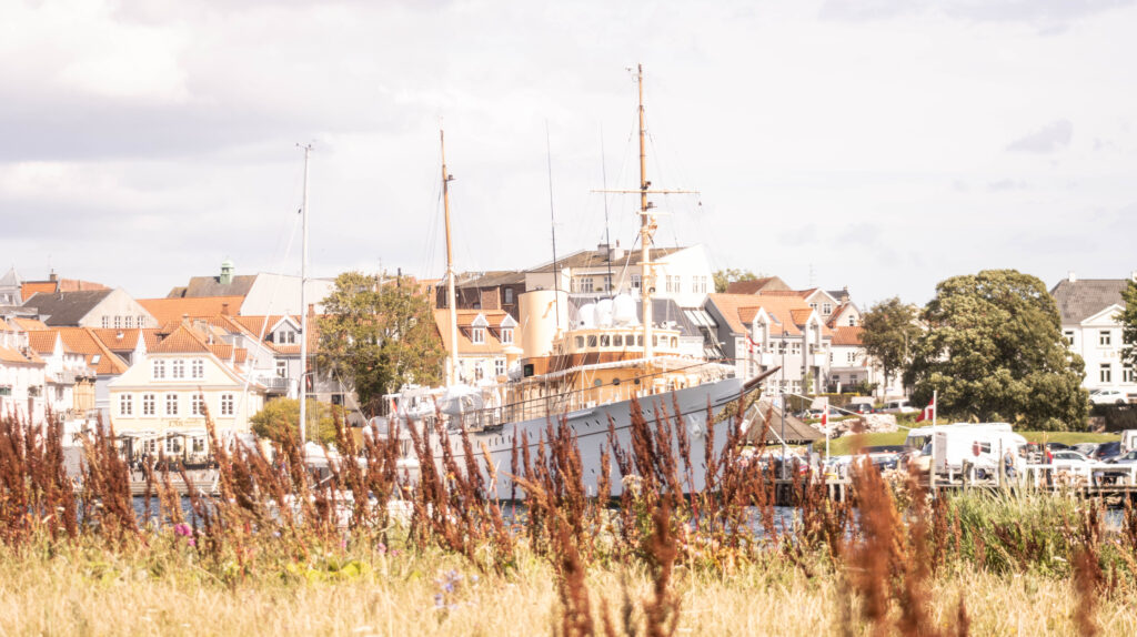 Vandkant. Foto: Ole Kæhler