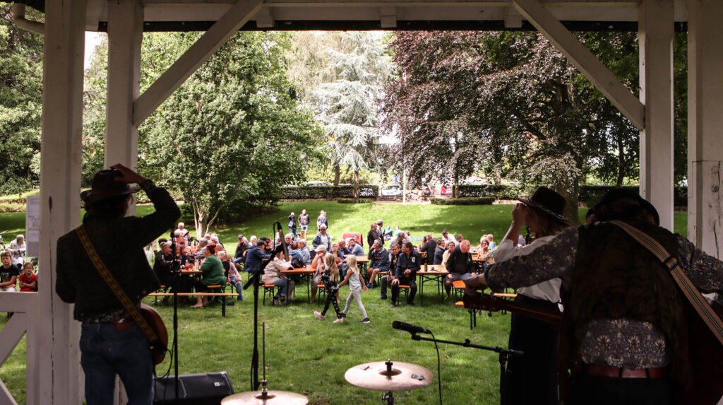 Parkunderholdning. Foto: Ole Kæhler