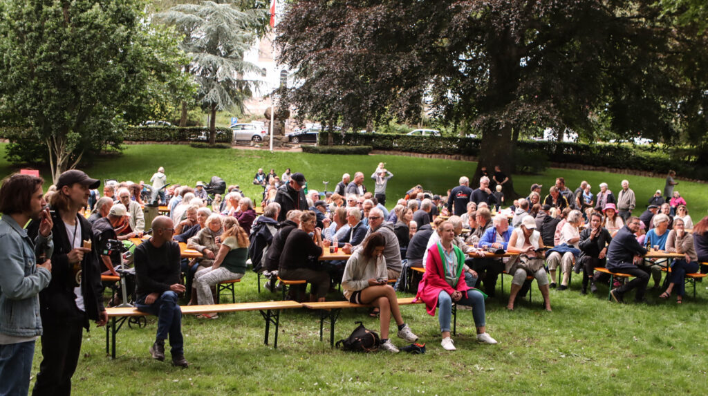 Parkunderholdning. Foto: Ole Kæhler