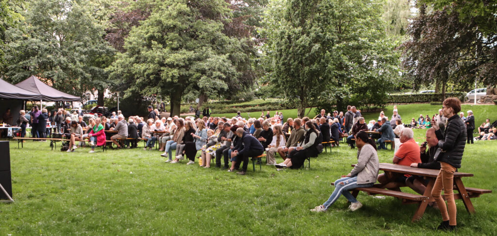 Parkunderholdning. Foto: Ole Kæhler