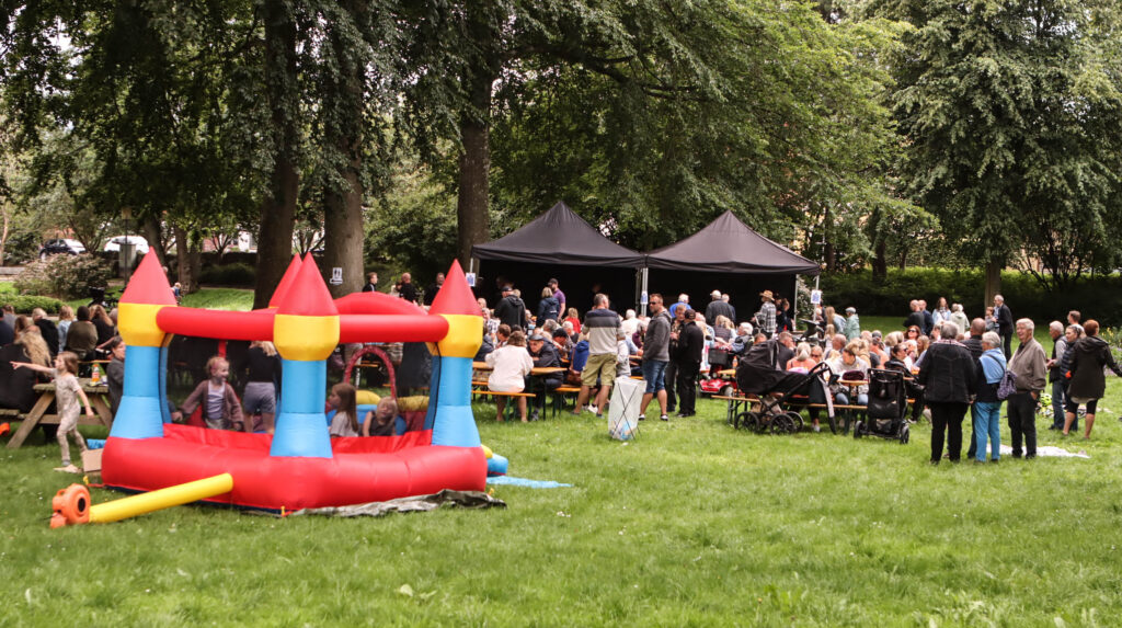 Parkunderholdning. Foto: Ole Kæhler