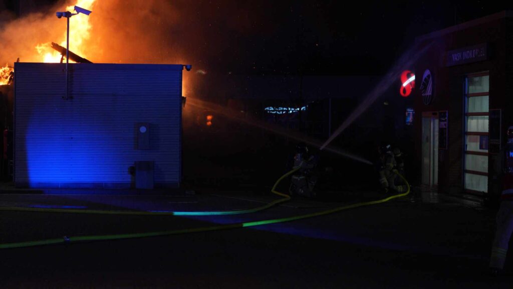 Grillbar i brand. Bachs FOTO