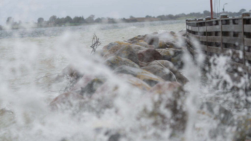 Stormflod: Bachs FOTO & Ole Kæhler
