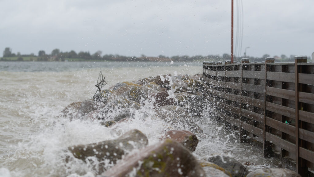 Stormflod: Bachs FOTO & Ole Kæhler