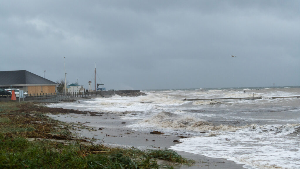 Stormflod: Bachs FOTO & Ole Kæhler