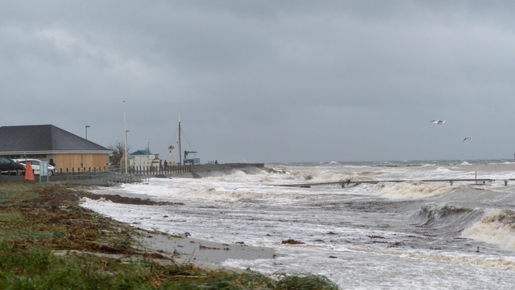 Stormflod: Bachs FOTO & Ole Kæhler