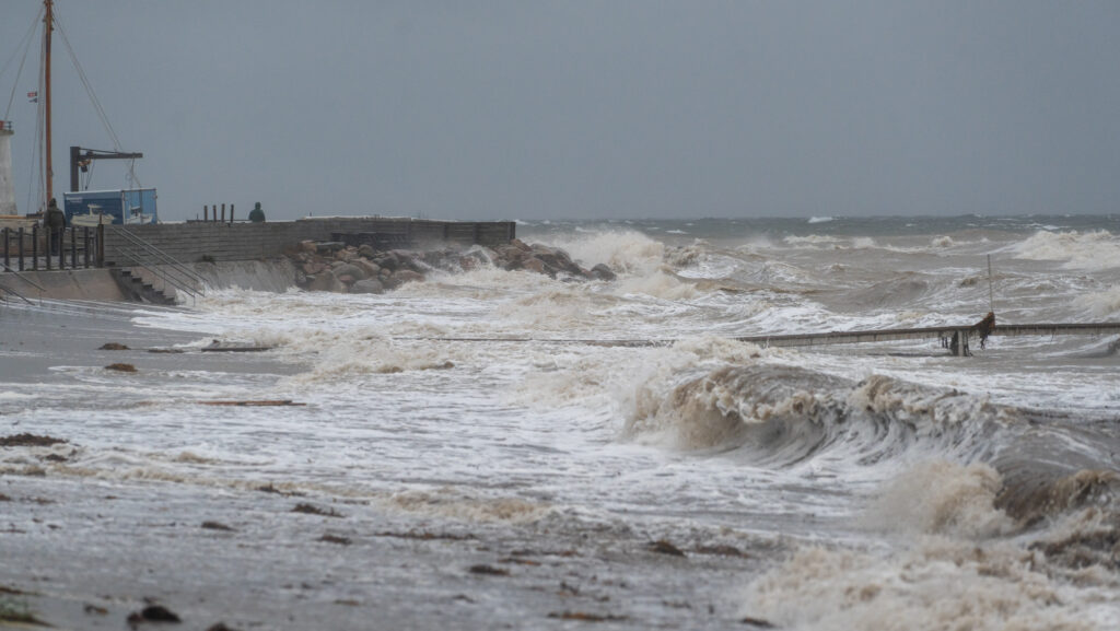 Stormflod: Bachs FOTO & Ole Kæhler