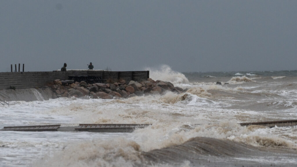 Stormflod: Bachs FOTO & Ole Kæhler