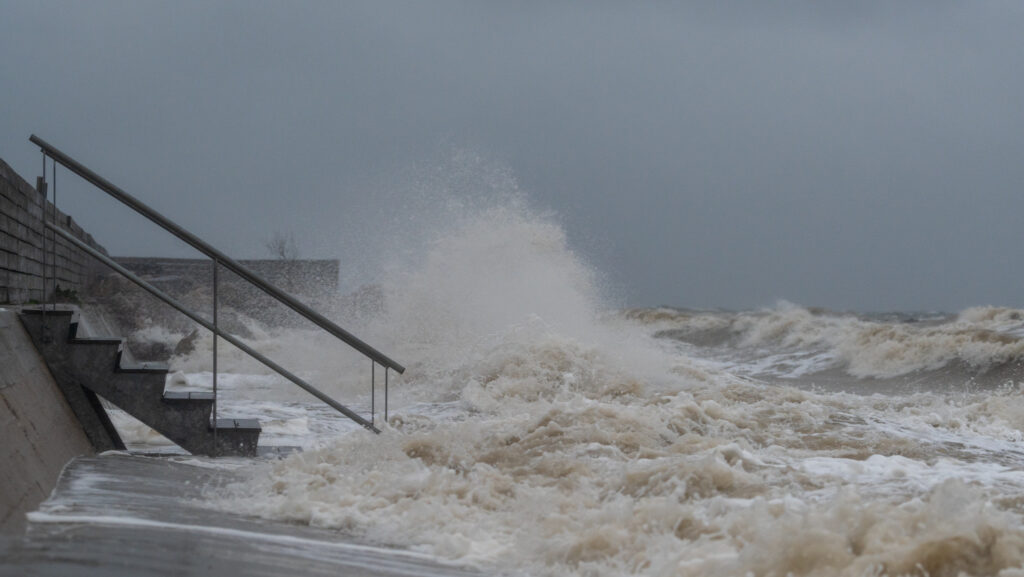 Stormflod: Bachs FOTO & Ole Kæhler
