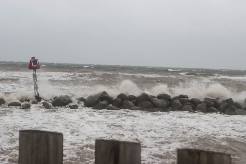 Stormflod: Bachs FOTO & Ole Kæhler