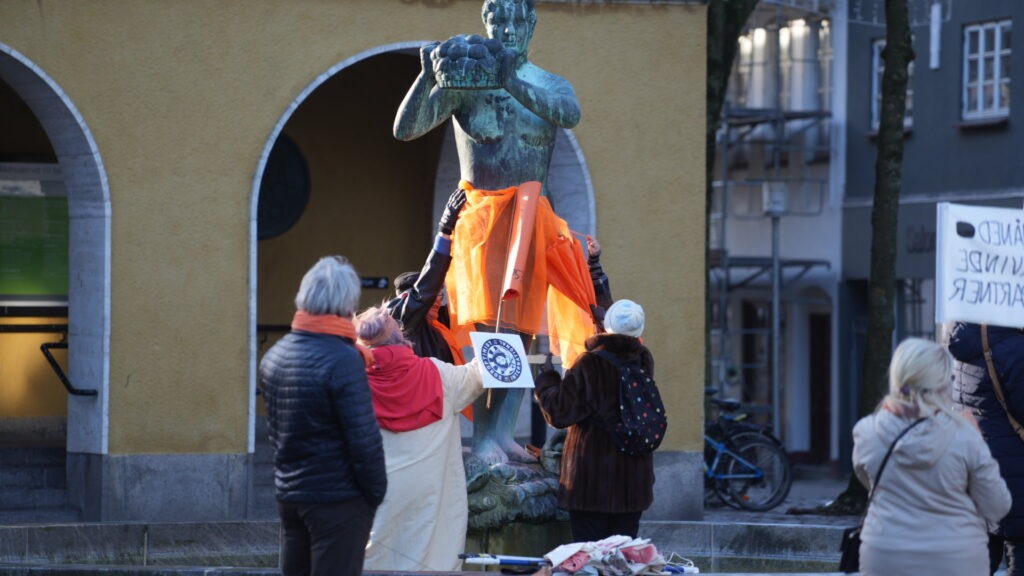 Orange Dage. BACHs FOTO